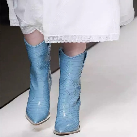 closetblues Shoes - Cut Heel Modern Cowboy Boots in Blue